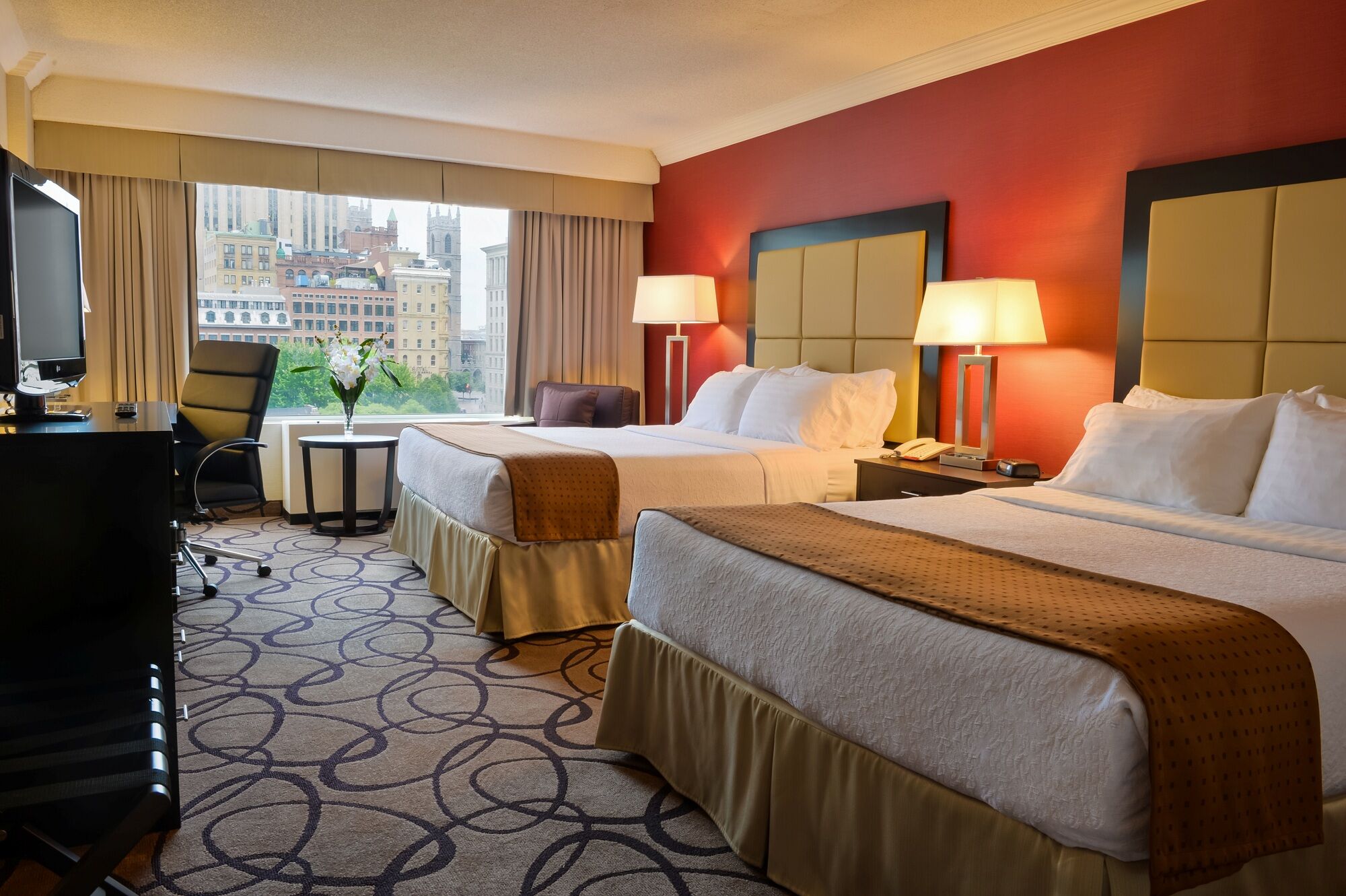Holiday Inn Holiday_inn